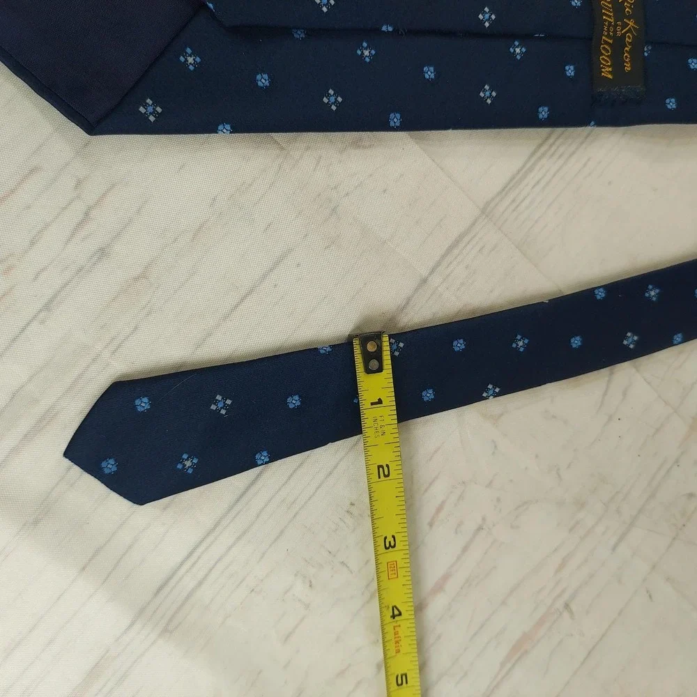 Ric Karon for Fruit of‎ the Loom Mens Necktie Navy Blue Geometric Pattern